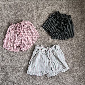 Lot of High-waisted Striped Paperbag Shorts